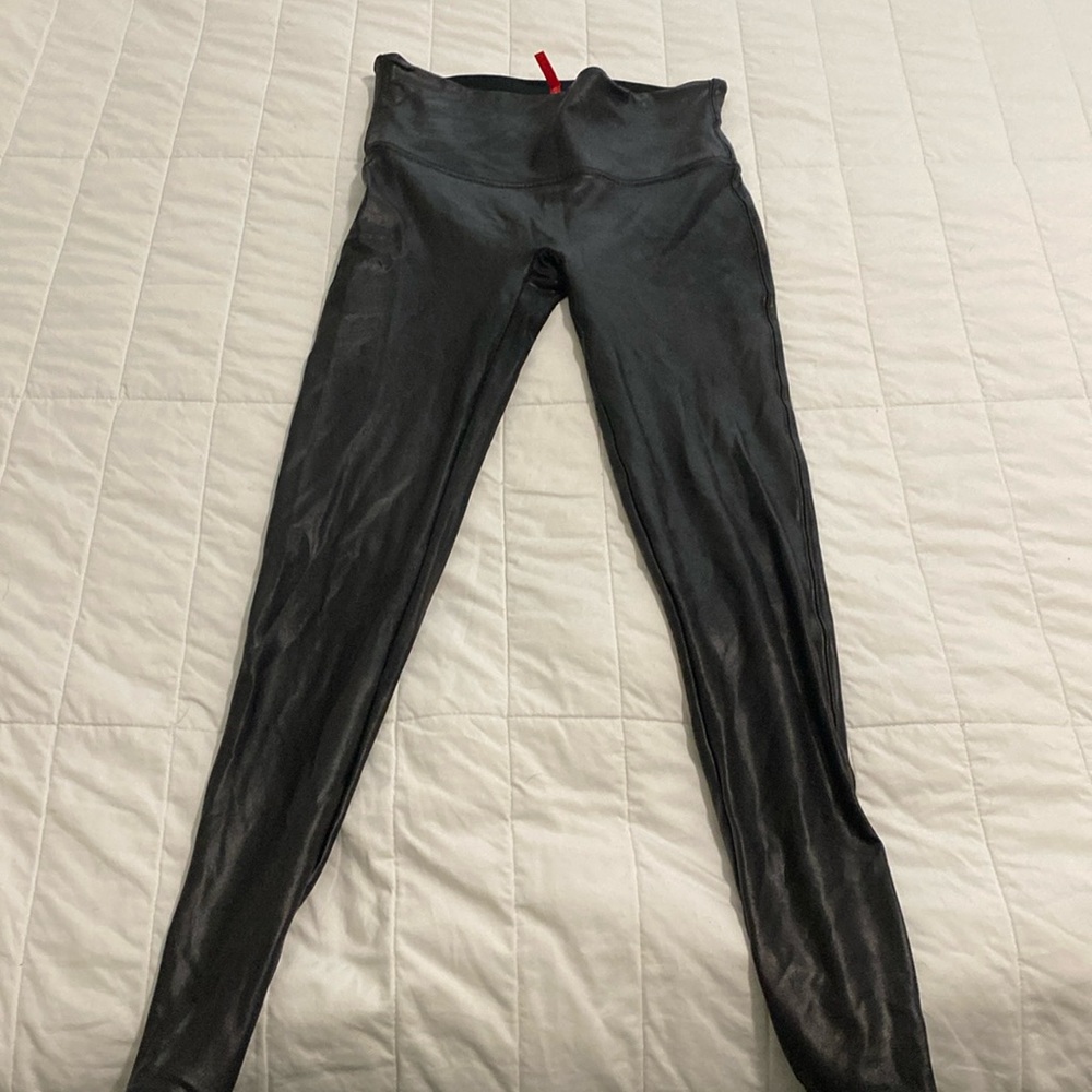 Spanx faux leather leggings, L